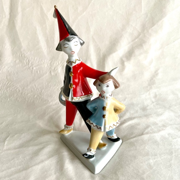 Vintage Porcelain Figurine of the Pair of Circus Clowns - Picture 3 of 17
